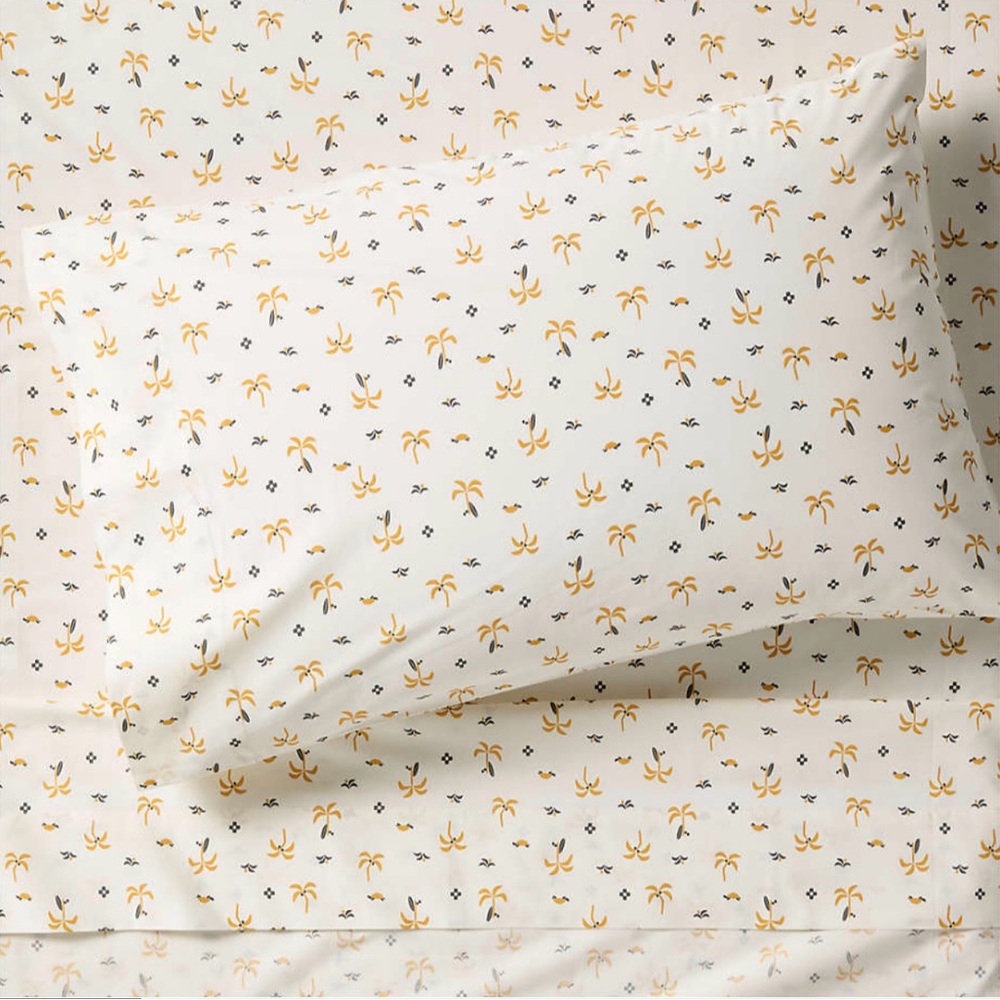 Crate&Barrel Kids - Stay Cool Baja Sunset Organic Cotton Kids Twin Sheet Set - Picture 2 of 5